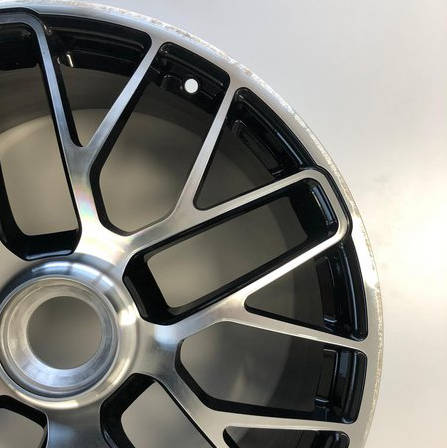 Beschaedigung-Felge-Kunde-01 Felgendoktor - Perfect Wheels